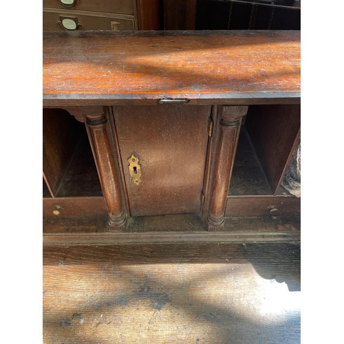 758 - An oak bureau, 90 cm wide, a wall shelf, an oak cupboard, and a corner cabinet (4)