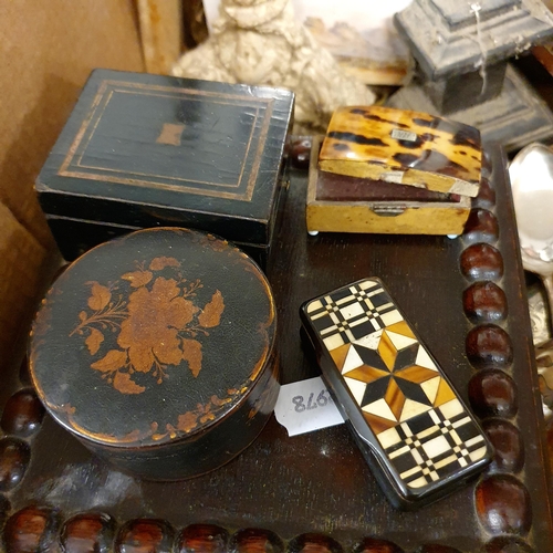 523 - An ebonised crucifix, and assorted other items (box)