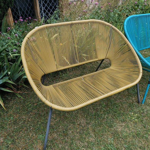 960 - A pair of modern garden seats, from John Lewis, 115 cm wide (2)