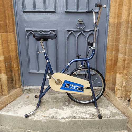 958 - A Maclean bicycle, and an exercise bike (2)