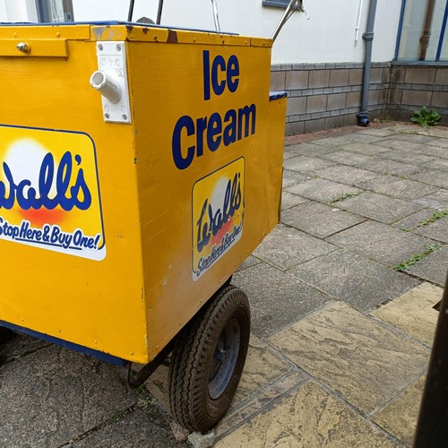 953 - An ice cream tricycle, with Walls Ice Cream livery