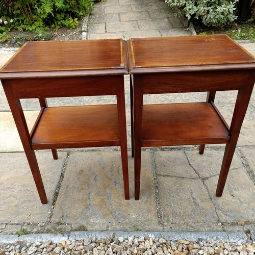 919 - A pair of mahogany bedside tables (2)