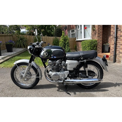 214 - 1966 Honda CB450 K0 Black Bomber
Registration number MOY 15D
Frame number 1009558
Engine number 1007... 