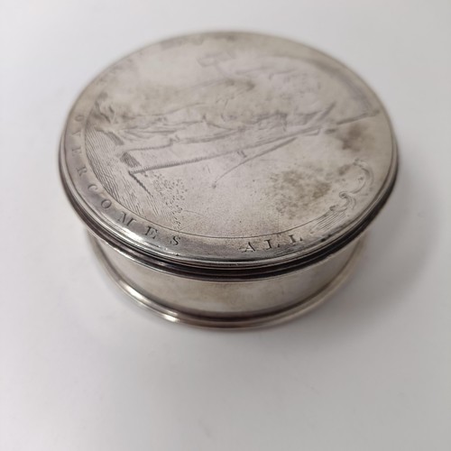 60 - An 18th century silver snuff box, the lid engraved with 'TIME OVERCOMES ALL', makers mark only, 4.8 ... 