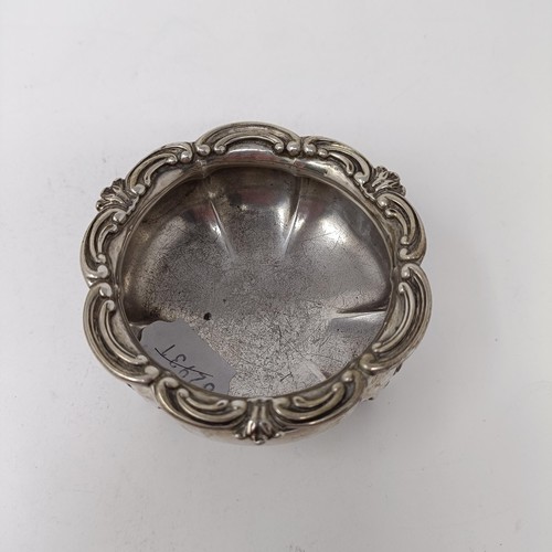 111 - An Edwardian silver salt, of good gauge, with a military type crest, Hunt & Roskell, London 1902, 5.... 