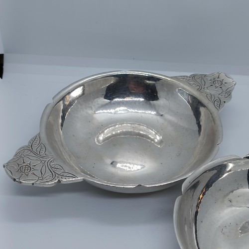 202 - A pair of silver quaichs, with rose/thistle handles, R E Stone, London 1937 & 1946, 5.7 ozt, 13.5 cm... 