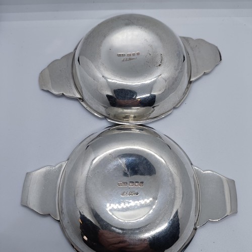 202 - A pair of silver quaichs, with rose/thistle handles, R E Stone, London 1937 & 1946, 5.7 ozt, 13.5 cm... 