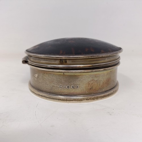 64 - A silver and tortoiseshell box, London 1925, 10 cm