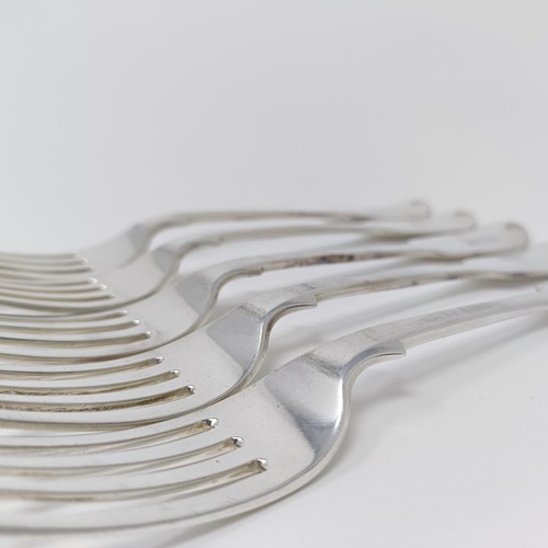 137 - A set of five Victorian silver fiddle pattern desert forks, London 1859