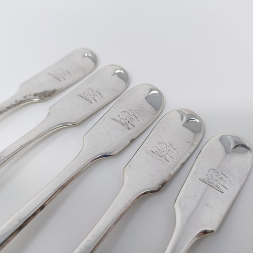 137 - A set of five Victorian silver fiddle pattern desert forks, London 1859