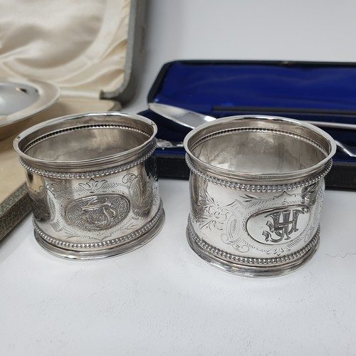 124A - A Continental silver coloured metal compact, a George V silver bowl and matching spoon, paste, three... 