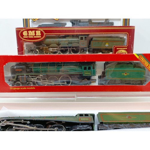 401 - A Hornby OO gauge 4-6-2 locomotive and tender, No R063, a Great Model Railways OO gauge 4-6-0 locomo... 