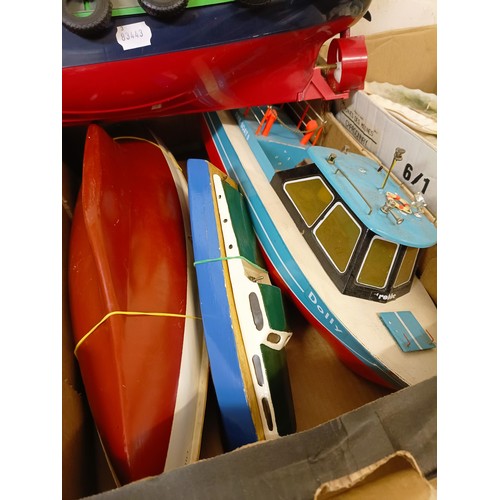 415 - A model boat, 74 cm wide, four other model boats, and model boat parts (qty)