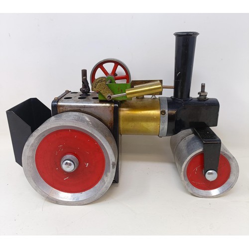 422 - A Mamod live steam engine, 18 cm high