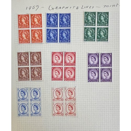 63 - Great Britain - 1952-1959 Wildings unused collection in blocks of four including Graphite issues and... 