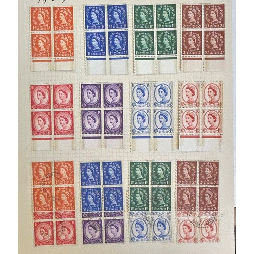 63 - Great Britain - 1952-1959 Wildings unused collection in blocks of four including Graphite issues and... 