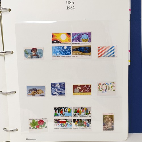 3 - An USA collection of stamps, mostly mint, and including mini-sheets, in six albums (6)