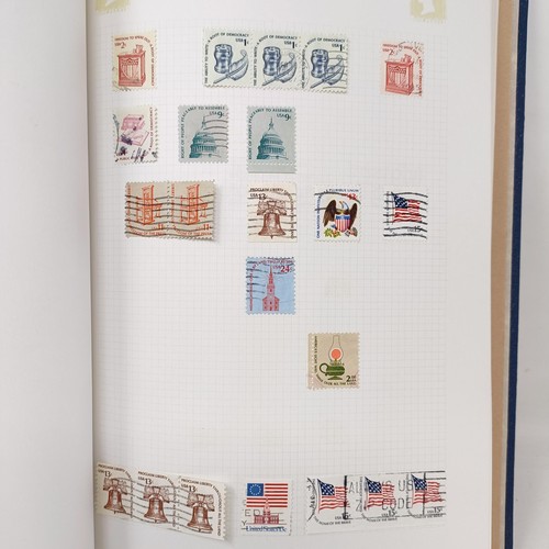 3 - An USA collection of stamps, mostly mint, and including mini-sheets, in six albums (6)