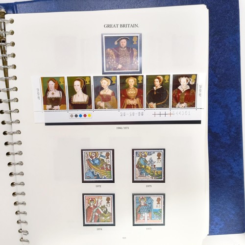 29 - Five Windsor stamp albums, QEIIR 1952 onwards, including commemoratives, booklets, and mini-sheets (... 