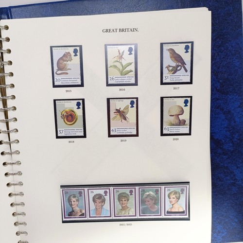 29 - Five Windsor stamp albums, QEIIR 1952 onwards, including commemoratives, booklets, and mini-sheets (... 