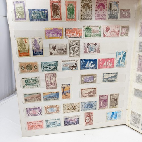 62 - A collection of world stamps, in six Netto stock books, and four other albums (box)