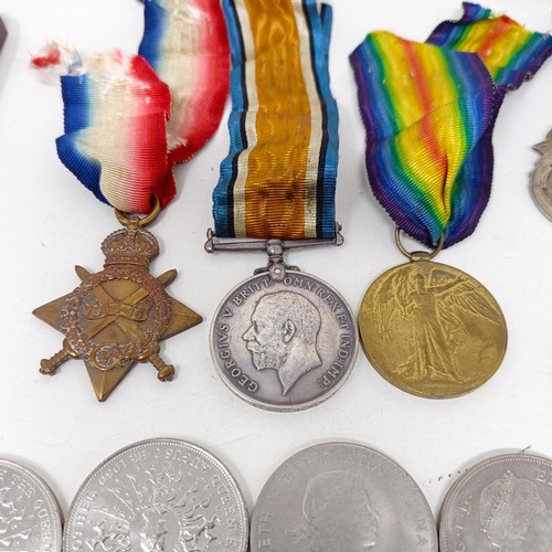 249 - A 1914-15 Star, awarded to 27488 Pte N P Fry, Welsh Regiment, and a British War Medal and Victory Me... 