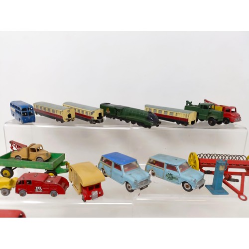 440 - Assorted playworn toy cars