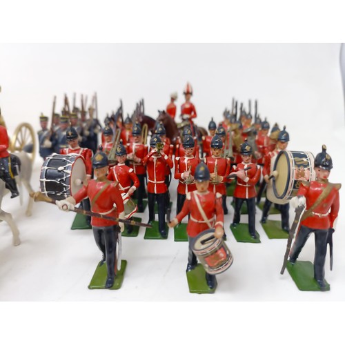 450 - Assorted Britains type soldiers