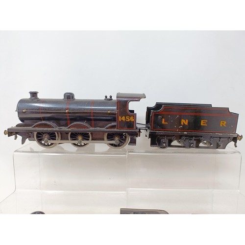 408 - An O gauge 4-4-0 locomotive and tender, 601, and another similar, 0-6-0, 1456 (2)