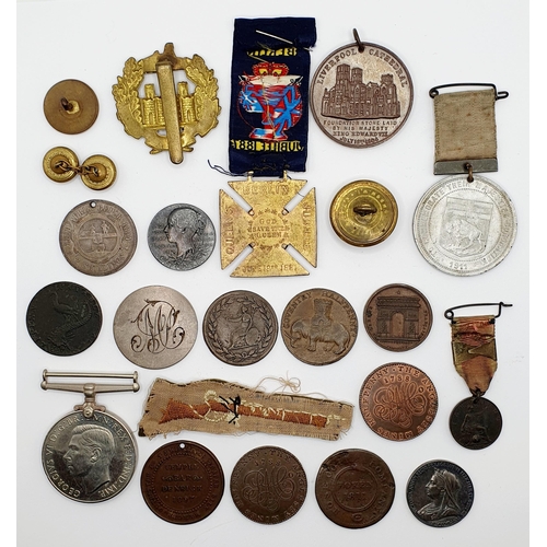 259 - A Defence Medal, assorted badges, tokens and other items