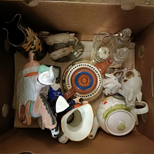 327 - An Art Deco jug, and assorted ceramics (2 boxes)