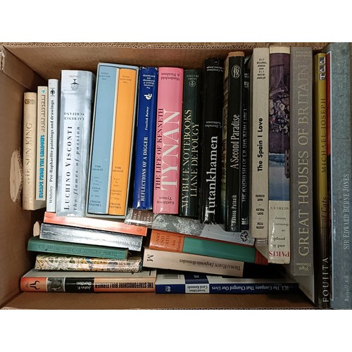 336A - A large group of assorted books (18 boxes)