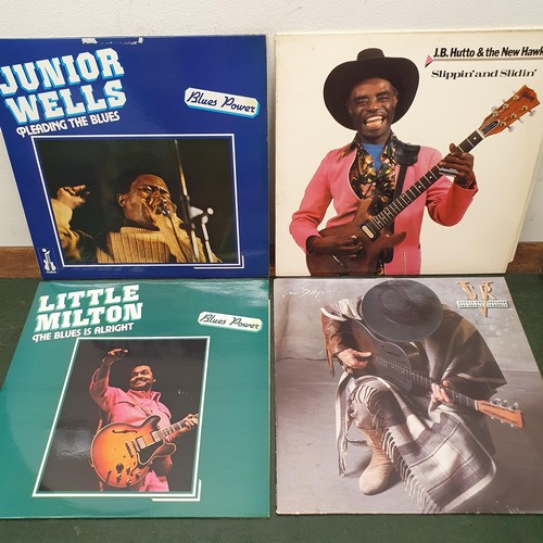 407 - Muddy Waters, I’m Ready, vinyl LP record, and assorted other Blues records  
Provenance: From a larg... 