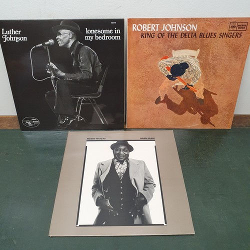 407 - Muddy Waters, I’m Ready, vinyl LP record, and assorted other Blues records  
Provenance: From a larg... 