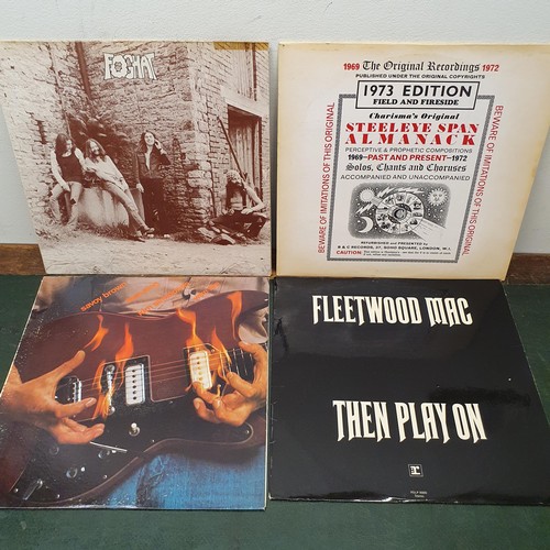 425 - Fleetwood Mac, Black Magic Woman, vinyl LP record, and assorted other vinyl records contained within... 