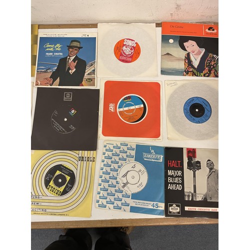 415 - Assorted vinyl LP records, folk, classical and other genres (2 boxes) 
Provenance:  From the estate ... 