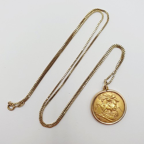 820 - A Victorian gold sovereign, 1900, in a 9ct gold mount, on a chain, all in 13.3 g