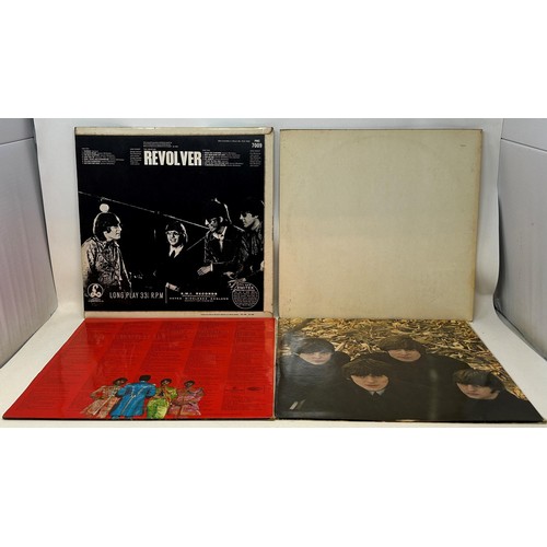 439 - The Beatles The White Album, No 0363850, and For Sale, Revolver, Sgt Peppers Lonely Hearts Club Band... 