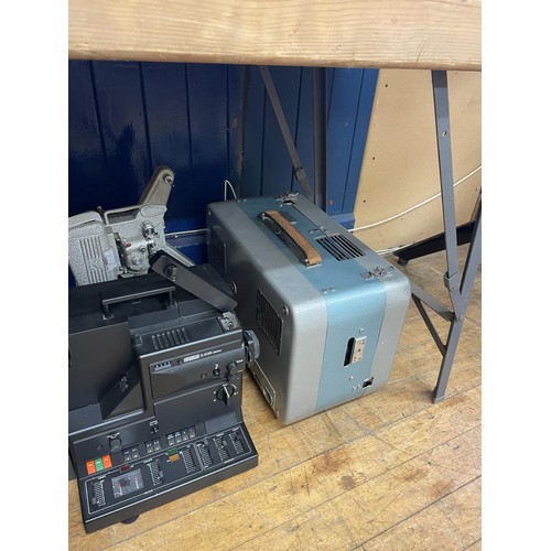 502 - A B T H portable projector, assorted other projectors and other items (qty)
Provenance:  From a vast... 