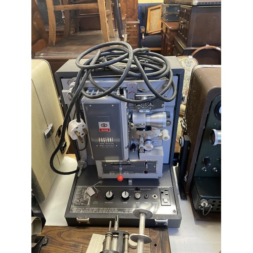 512 - A Pageant projector, other projectors and related items (qty)   Provenance:  From a vast single owne... 