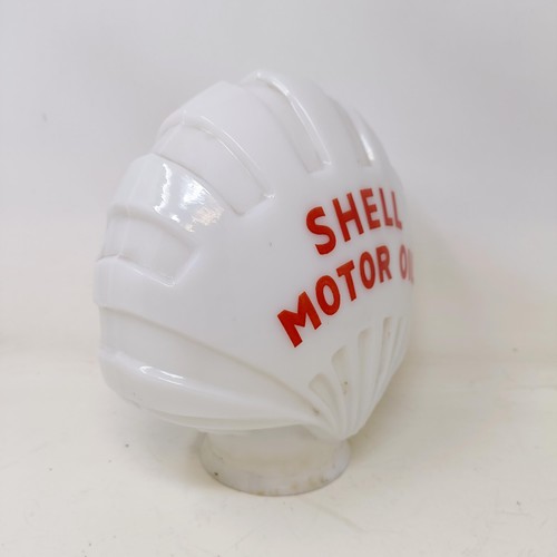 1113 - A rare Shell Motor Oil opaque glass globe, minor rim chips and very slight fading, as usual, to the ... 