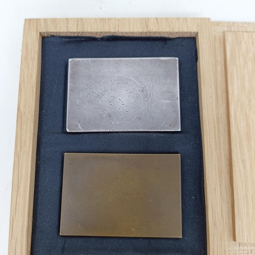 1153 - A rare silvered Rene Lalique plaque, Vincenzo Florio 1906, as issued to the competitors, 4 x 5 cm, a... 