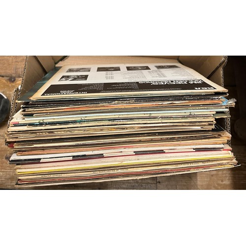 449 - Queen, A Kind of Magic, vinyl LP, and assorted other vinyl LPs and singles (qty)