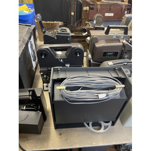 559 - A Baby Projector, assorted other projectors and related items (box)  Provenance:  From a vast single... 