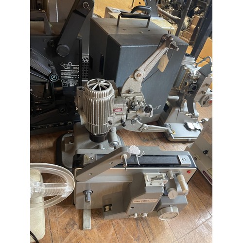 557 - A Bell & Howell Filmosound TQI projector, assorted projectors and related items (qty)  Provenance:  ... 