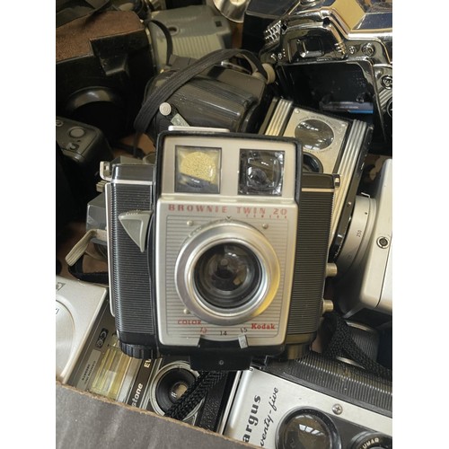 534 - An Ensign Kinecam 6 cine camera, and assorted cameras and related items (qty)  Provenance:  From a v... 