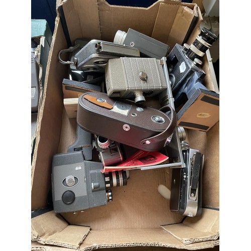 530 - A Bolex K2 cine camera, and assorted other cine cameras (box)   Provenance:  From a vast single owne... 