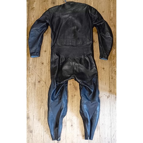 1088 - A set of motorcycle leathers, Euro size 52 (USA size 46)