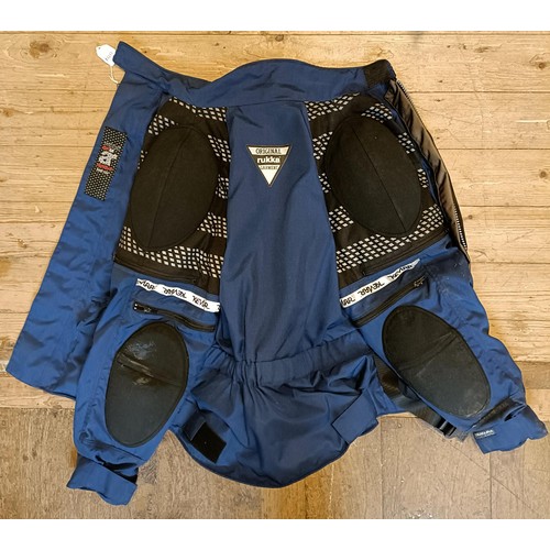 1083 - A Rukka Gore-Tex motorcycle jacket, size 54, and set of motorcycle leather trousers (2)