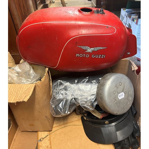 1172 - Assorted Moto Guzzi and other parts, including a fuel tank (qty)